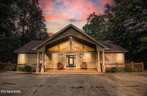 765 Deerfield Way, La Follette, TN, 37766-6533 | Card Image