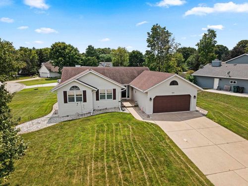 2821 Friendly Circle, Howard, WI, 54313 | Card Image