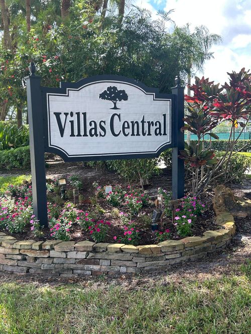 1390 E Golfview Dr, Pembroke Pines, FL, 33026-3100 | Card Image