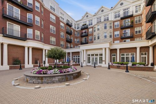 411-85 Memorial Rd, West Hartford, CT, 06107-4212 | Card Image