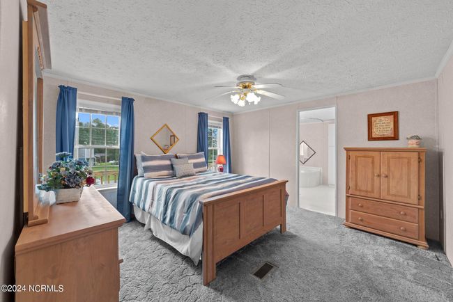 36 Inlet Way, House other with 3 bedrooms, 3 bathrooms and null parking in Chocowinity NC | Image 20
