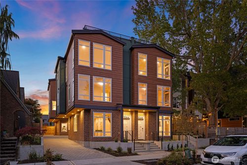 1704 N 47th St, Seattle, WA, 98103 | Card Image