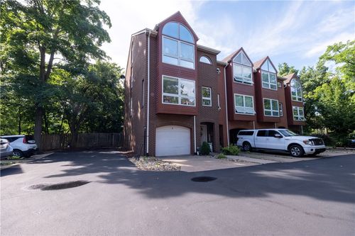 9 Graham Pl, Shadyside, PA, 15232-1611 | Card Image