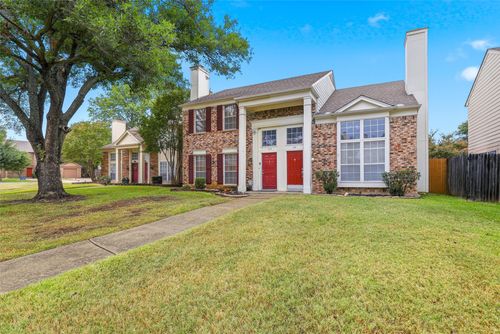 1511 Creek Bank Ln, Arlington, TX, 76014-3437 | Card Image