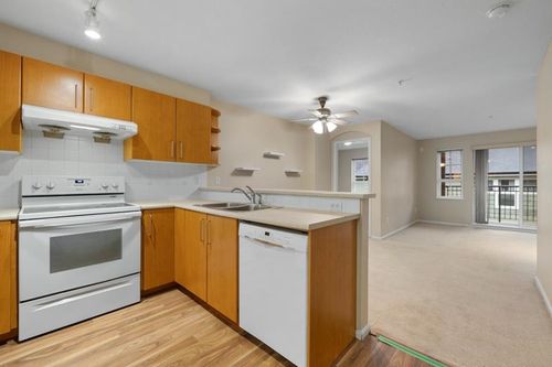 312-3388 Morrey Crt, Burnaby, BC, V3J7Y5 | Card Image