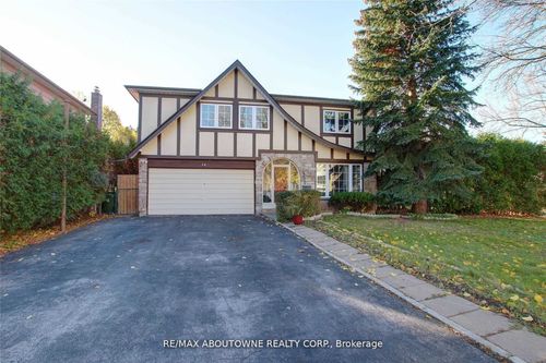 upper-14 Angus Dr, North York, ON, M2J2X1 | Card Image