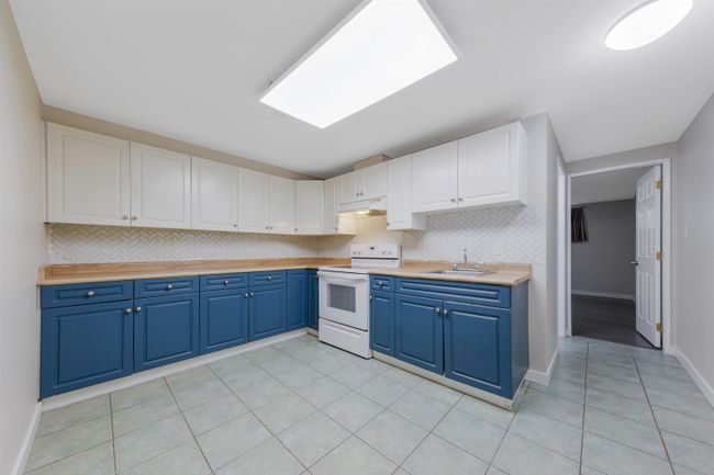 4856 Fairlawn Drive, House other with 5 bedrooms, 2 bathrooms and 1 parking in Burnaby BC | Image 21