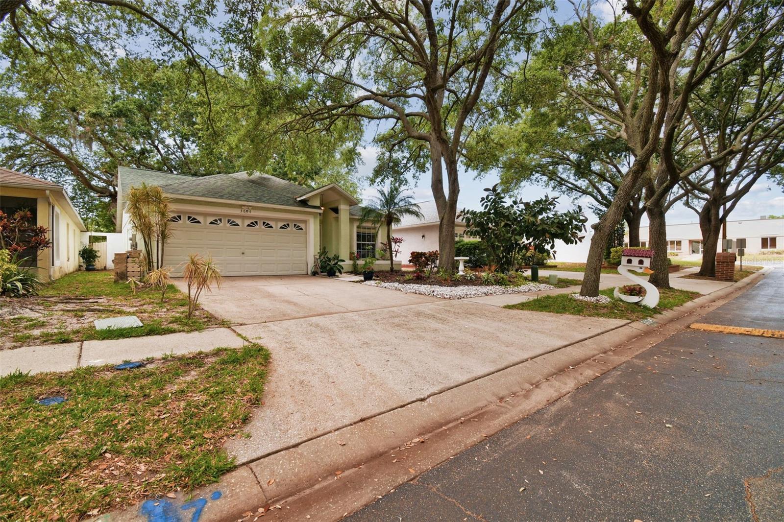 Sapphire Ln, Palm Harbor, FL 34684