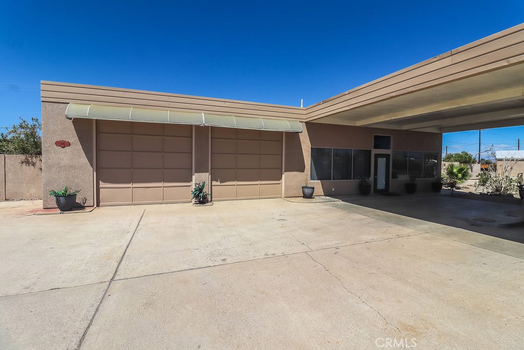 518 W Broadway St, Needles, CA 92363