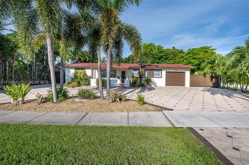 7190 W 12th Ct, Hialeah, FL, 33014 | Card Image