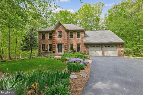 6818 Brimstone Ln, Fairfax Station, VA, 22039-1848 | Card Image