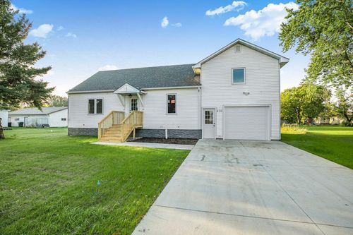 410 2nd St Nw, Melrose, MN, 56352-1026 | Card Image