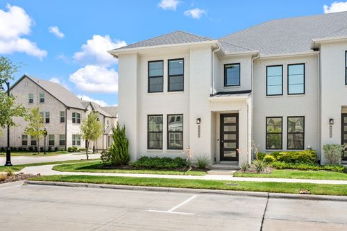 4348 James St, North Richland Hills, TX, 76180-8094 | Card Image