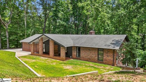 106 E Lewis Rd, Clemson, SC, 29631-1871 | Card Image
