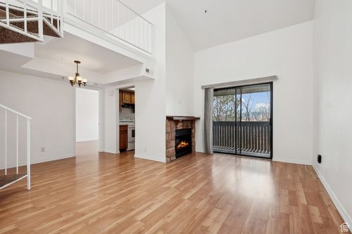 apt-12k-6831 2200, Park City, UT, 84098-8421 | Card Image