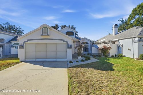 11008 Casa Grande Cir, SPRING HILL, FL, 34608-8404 | Card Image