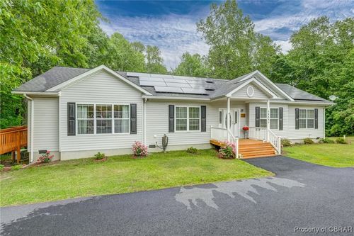 10402 Freewelcome Ln, Dutton, VA, 23050-9705 | Card Image