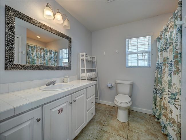 514 Royal Palm Dr, House other with 3 bedrooms, 3 bathrooms and 4 parking in Port Aransas TX | Image 6