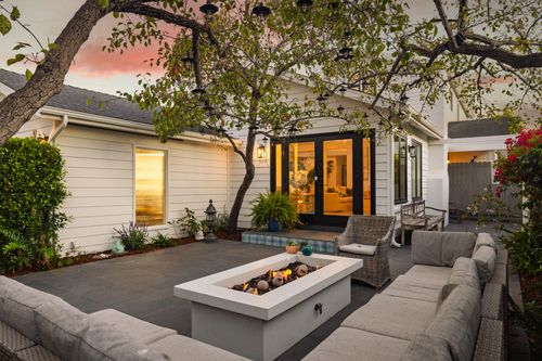 31 Cedar Ln, SANTA BARBARA, CA, 93108-1727 | Card Image