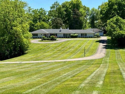 6730 Bennett Rd, Anderson Twp, OH, 45230-3825 | Card Image