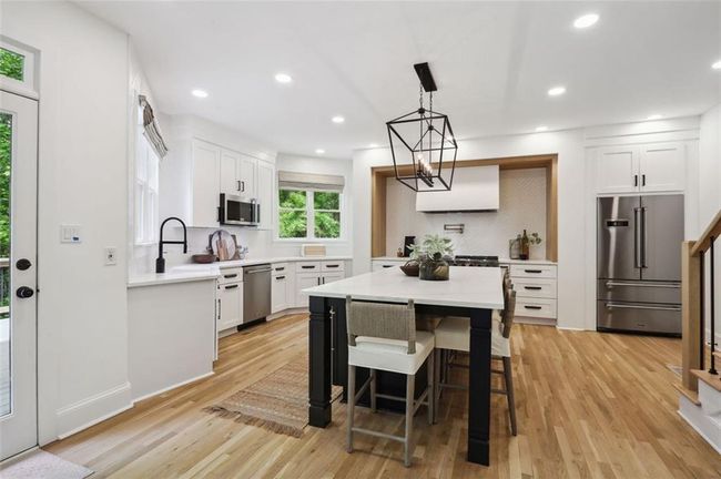 110 Valley Summit Ct, House other with 5 bedrooms, 5 bathrooms and 3 parking in Roswell GA | Image 19