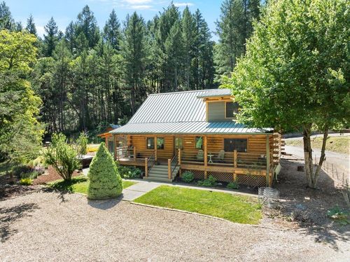 487 Wagon Trail Dr, Jacksonville, OR, 97530-9831 | Card Image