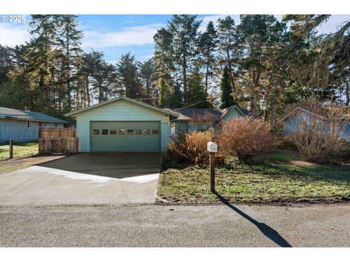 1160 Division St Se, Bandon, OR, 97411-9361 | Card Image