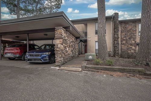 427-2-427 S Perkins Rd, Memphis, TN, 38117-3927 | Card Image