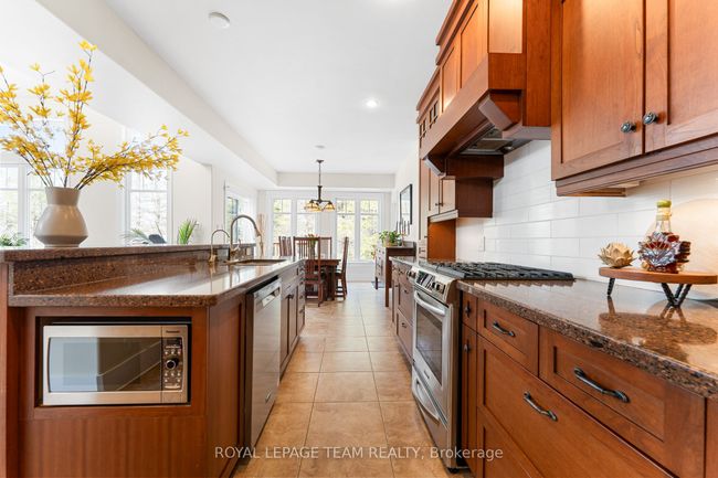 199 Blackberry Way, House other with 4 bedrooms, 4 bathrooms and 6 parking in Dunrobin ON | Image 18