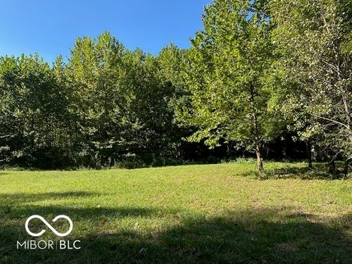 2503 W Bunkertown Rd, Covington, IN, 47932-8039 | Card Image