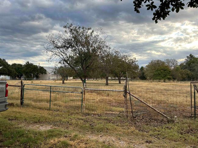 104 Shawnee St, House other with 3 bedrooms, 2 bathrooms and null parking in Cherokee TX | Image 20