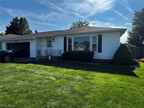 1708 Roselawn Rd, Mayfield Heights, OH, 44124-3339 | Card Image