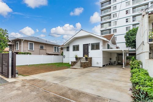 1113 Villa Ln, Honolulu, HI, 96826-2128 | Card Image
