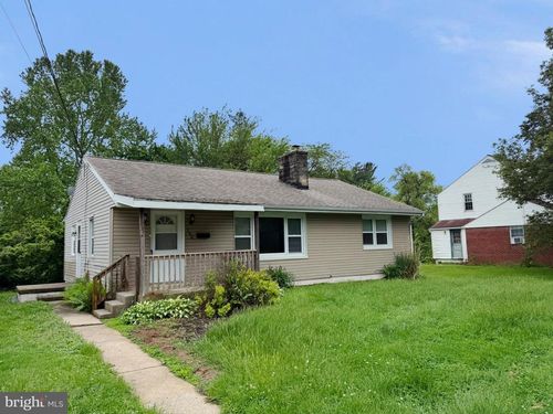 146 W Hummelstown St, ELIZABETHTOWN, PA, 17022-2023 | Card Image