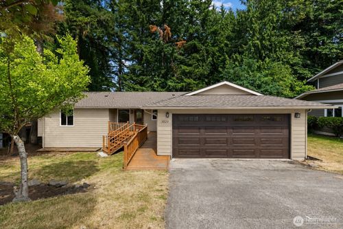 3020 169th Avenue Ne, Bellevue, WA, 98008 | Card Image