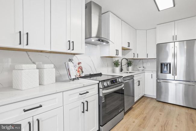UNIT-1712 - 205 Yoakum Pkwy, Condo with 3 bedrooms, 2 bathrooms and null parking in ALEXANDRIA VA | Image 19