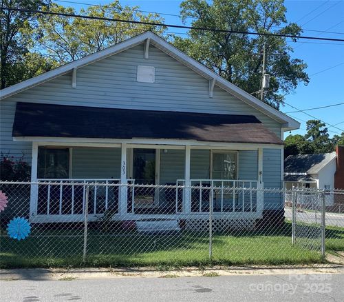 303 Parker Ave, Mooresville, NC, 28115-3416 | Card Image