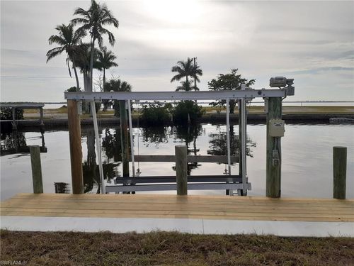 2585 3rd St, MATLACHA, FL, 33993-9761 | Card Image