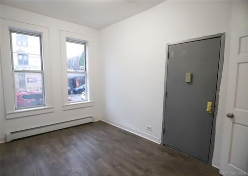 1r-72-08 Forest Avenue, New York, NY, 11385 | Card Image