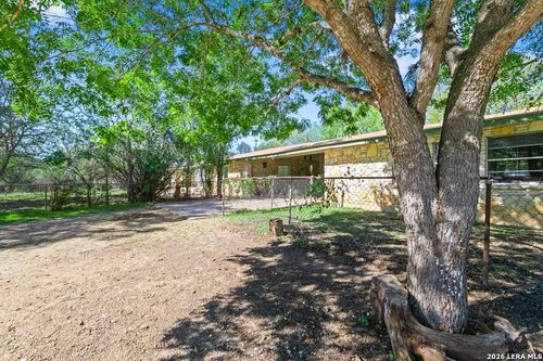 6268 Highway 27, Kerrville, TX, 78028 | Card Image