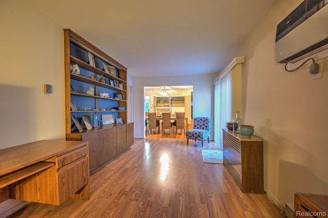 OFFICE | Image 26