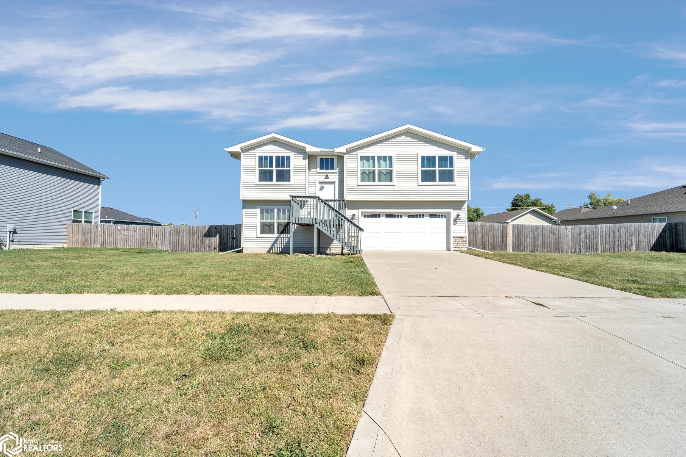 Sunflower St, Perry, IA 50220