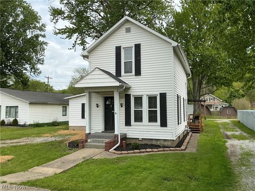 4763 Rutledge Street Se, Dennison, OH, 44621 | Card Image