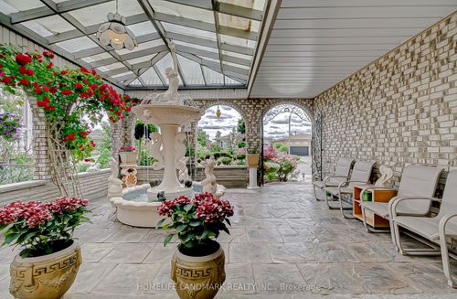 452 Woodbridge Avenue, Vaughan, ON, L4L2T4 | Card Image
