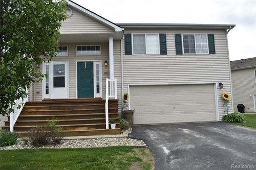374-1021 Timbe Ridge Court, Mundy Township, MI, 48439 | Card Image