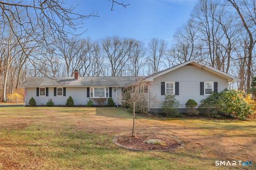 12 Woodhaven Dr, Portland, CT, 06480-1386 | Card Image