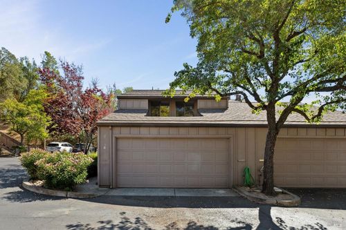 8 Duarte Ct, Novato, CA, 94949 | Card Image