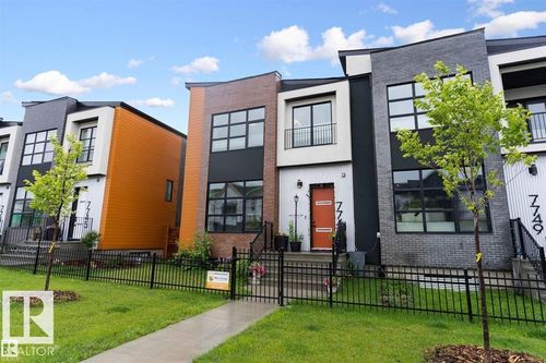 7747 Yorke Mews Nw, Edmonton, AB, T5G2R6 | Card Image