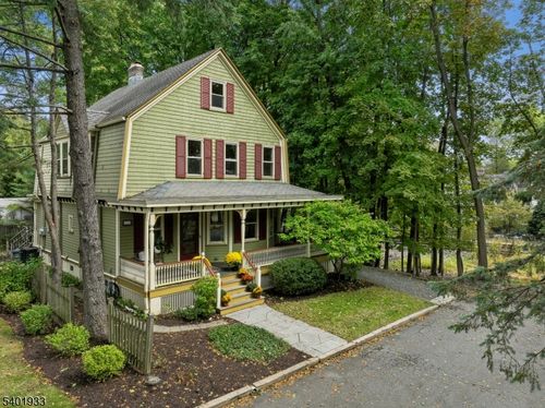 11 Valley Pl, Montclair, NJ, 07043-1464 | Card Image