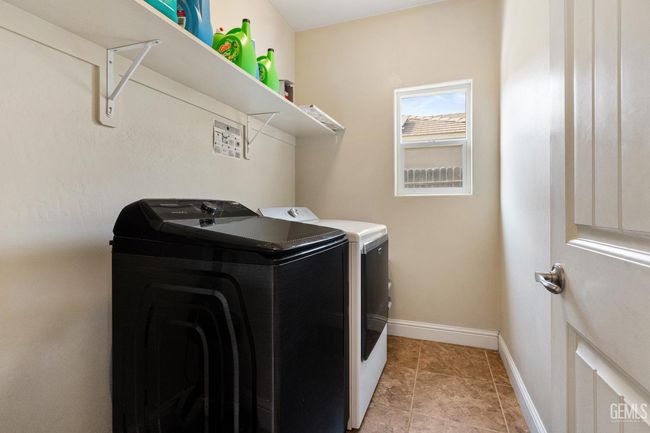 605 Cornelia St, House other with 4 bedrooms, 2 bathrooms and null parking in Wasco CA | Image 33